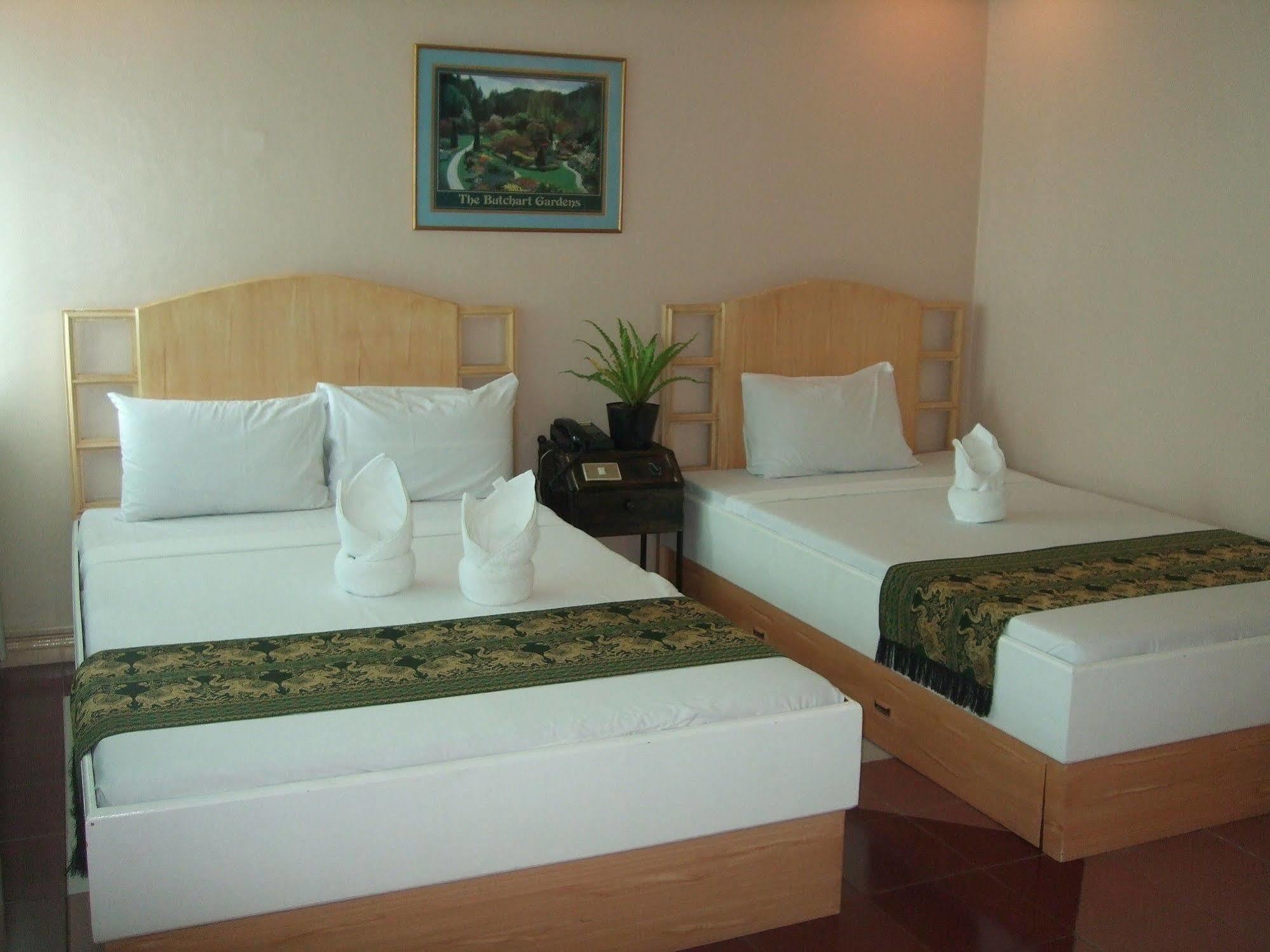 La Esperanza Hotel Kalibo Esterno foto