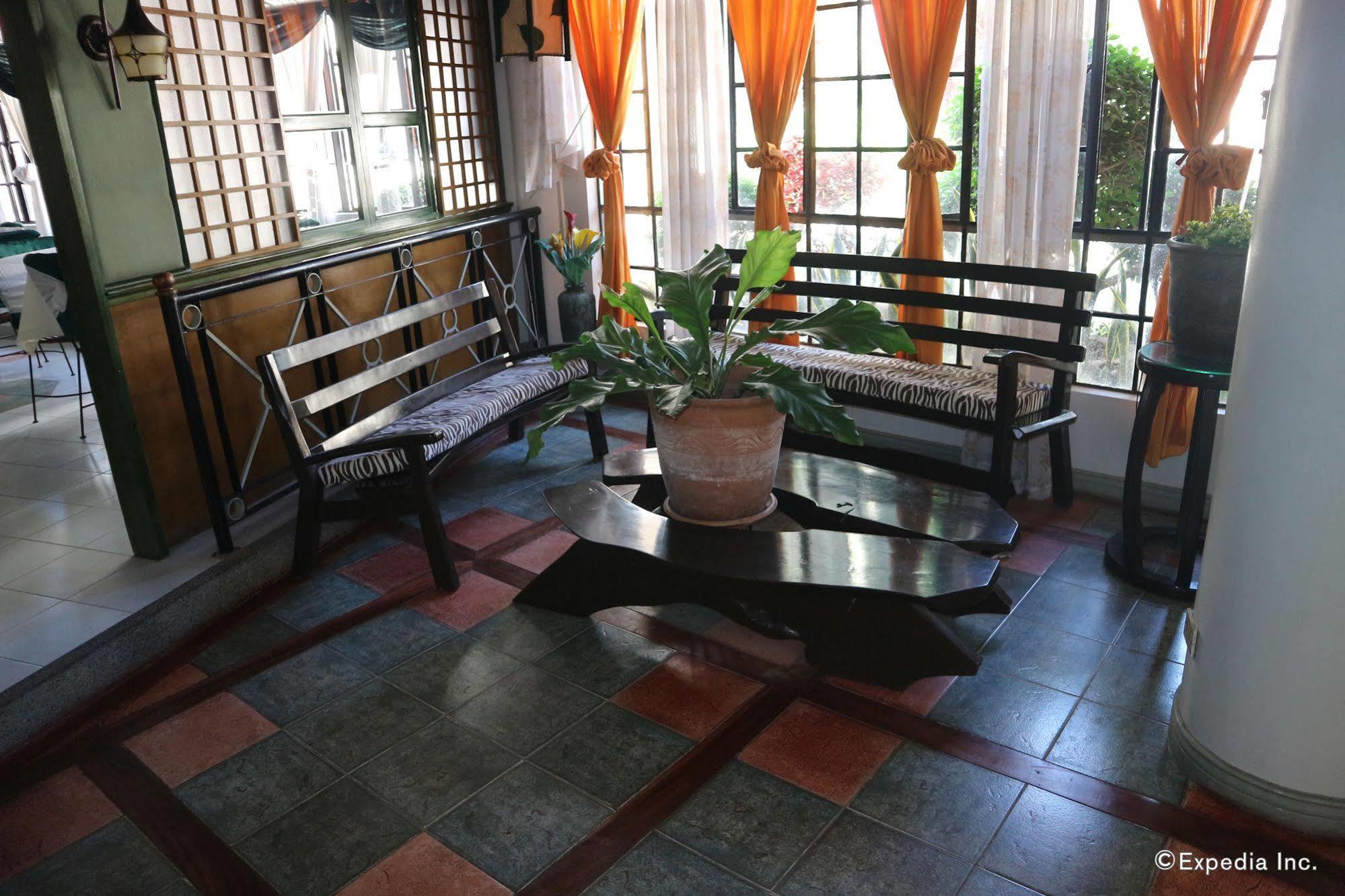 La Esperanza Hotel Kalibo Esterno foto