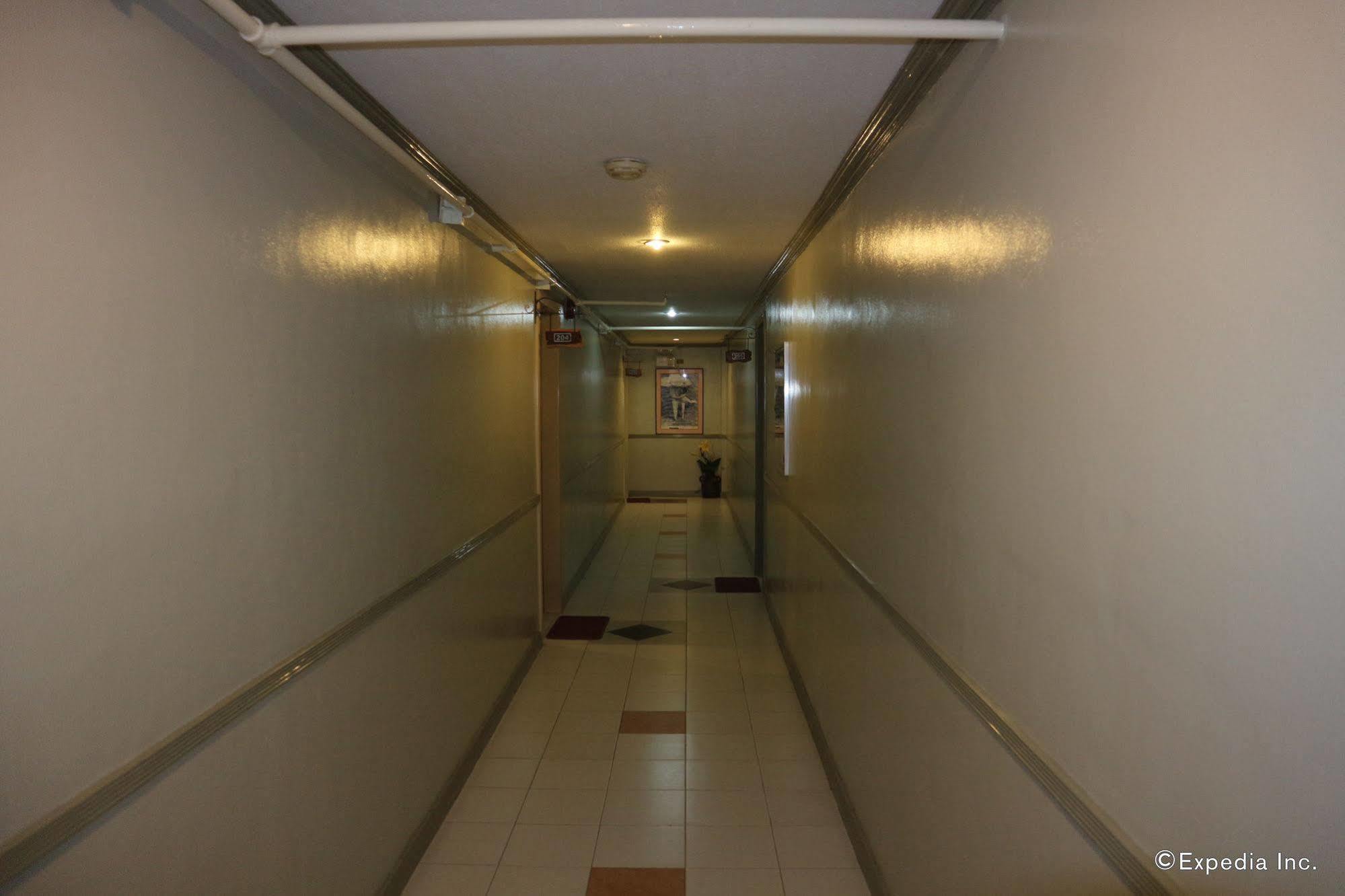 La Esperanza Hotel Kalibo Esterno foto