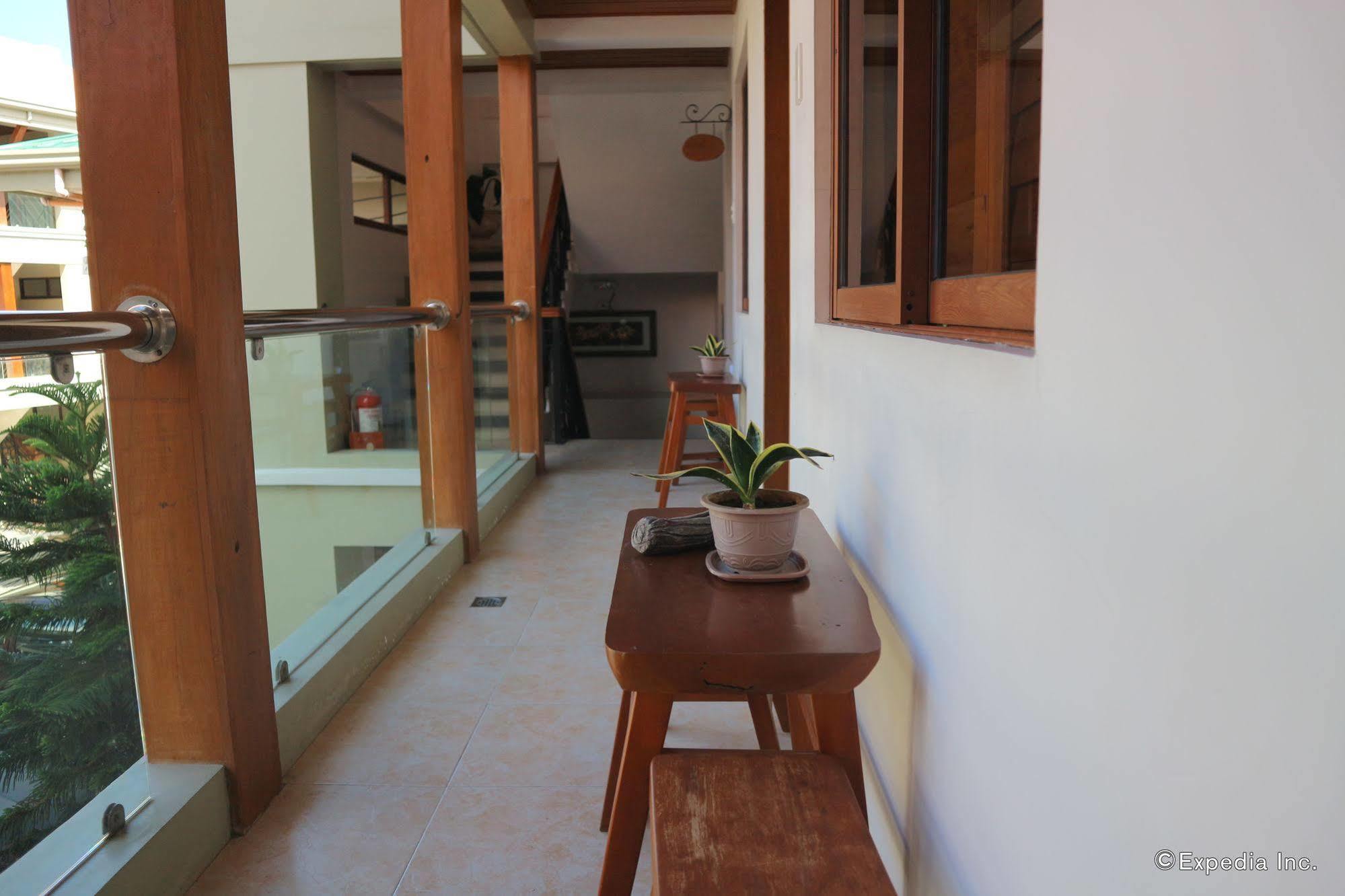 La Esperanza Hotel Kalibo Esterno foto