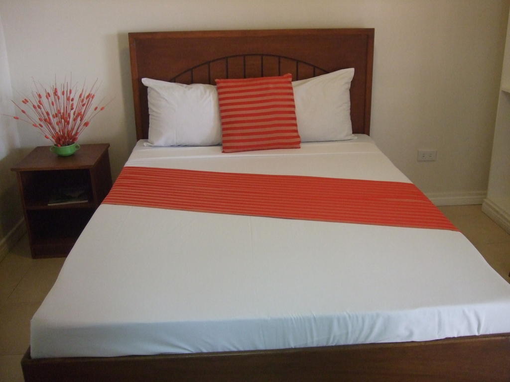 La Esperanza Hotel Kalibo Esterno foto
